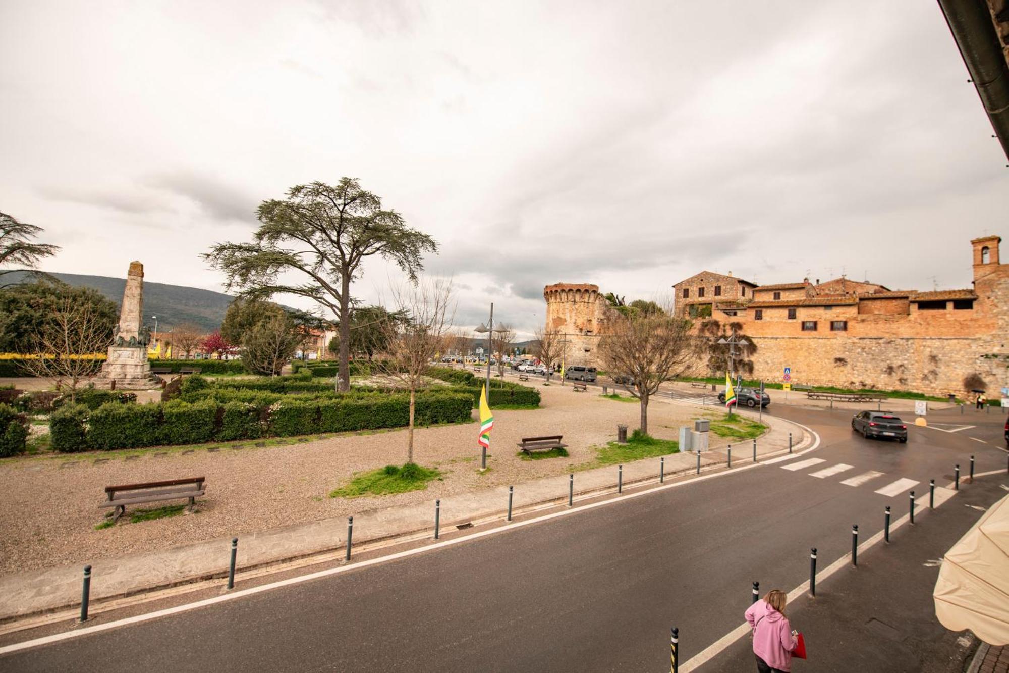 Bellavista Free Parking City Center San Gimignano Zewnętrze zdjęcie